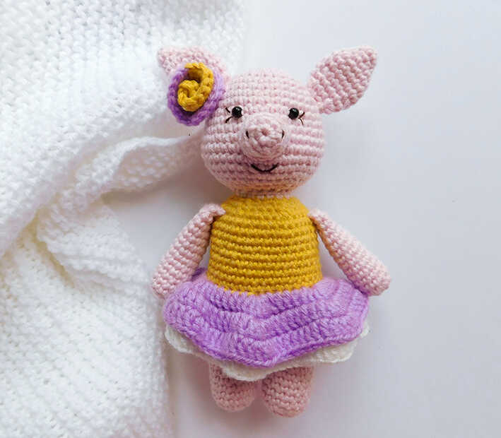 Cute Little Pig Amigurumi Free Pattern