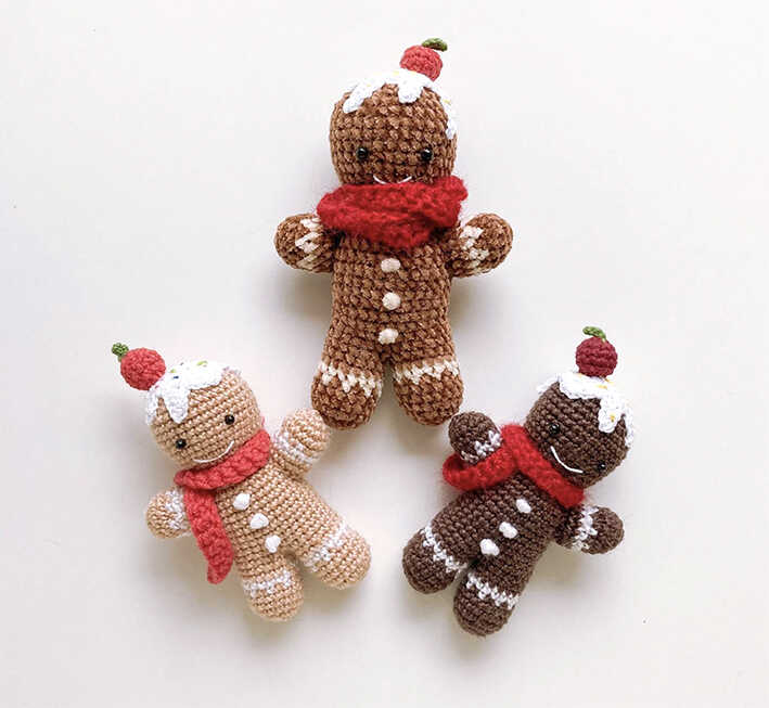Gingerbread man amigurumi crochet plush toys in three colors